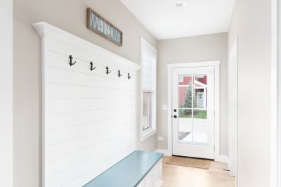 Reduce Clutter with an Organized Entryway!