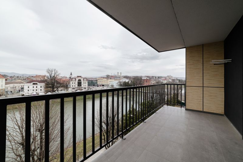 Metal Railing Replacement