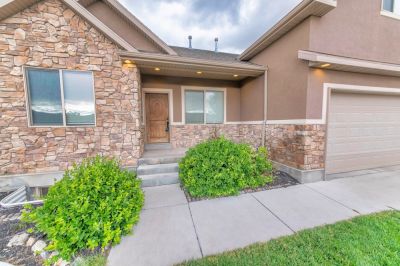 Add Insulation to Your Home with Stone Siding Installation!