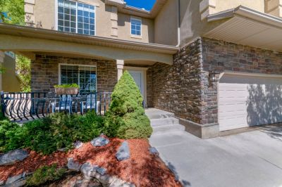 Maintain the Longevity of Your Stone Siding by Getting it Repaired!